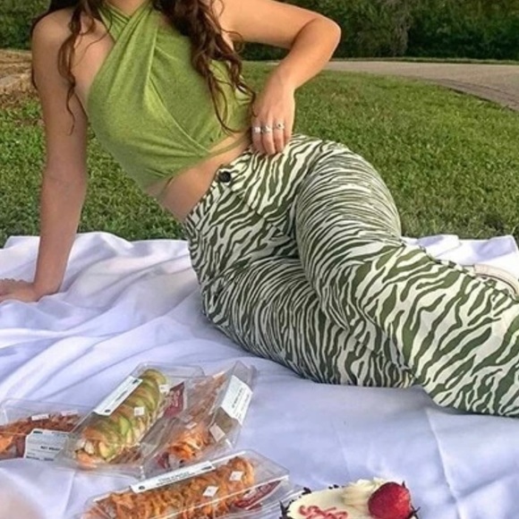 Zebra Stripe Flare Leg Pants - Picture 4 of 4